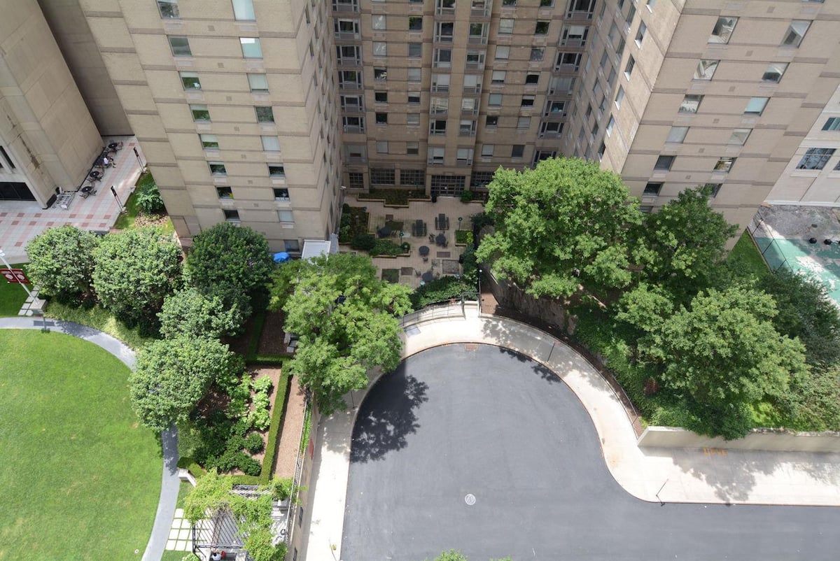 Photo for The Alfred - 161 West 61St Street Condominium in Upper West Side, Manhattan