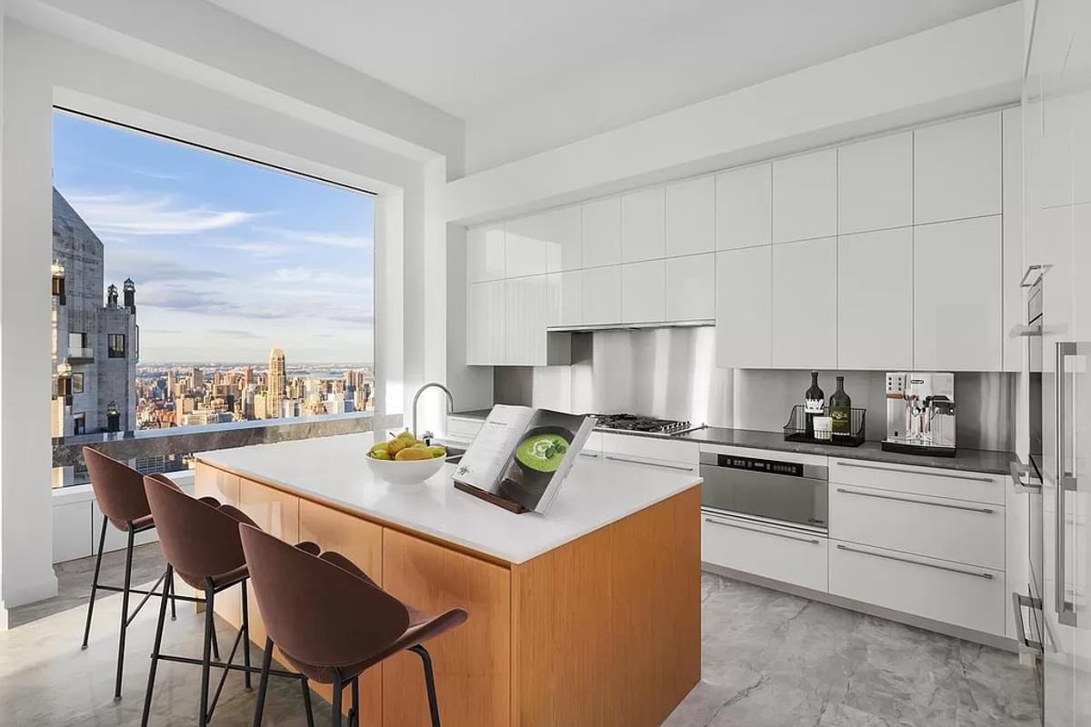 Photo for 432 Park Avenue - 432 Park Avenue Condominium in Midtown East, Manhattan