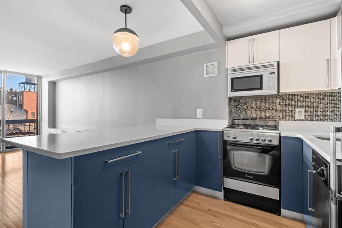 Photo for 184 Thompson Street - 184 Thompson Street Condominium in Greenwich Village, Manhattan