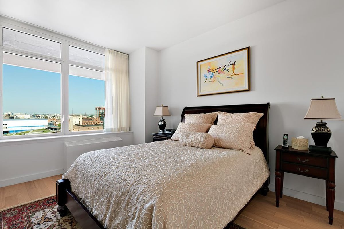 The Edge North Tower 34 North 7th Street Condominium in Williamsburg