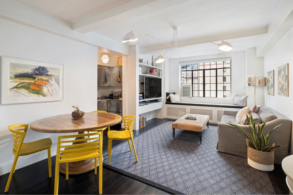 Photo for 81 IRVING PLACE - 81 Irving Place Cooperative in Gramercy Park, Manhattan