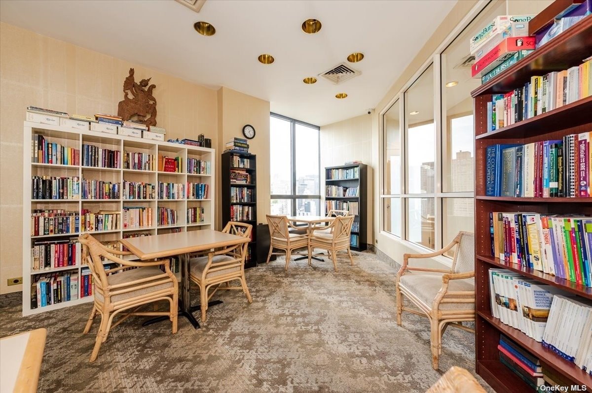 Photo for The Horizon - 415 East 37th Street Condominium in Midtown East, Manhattan