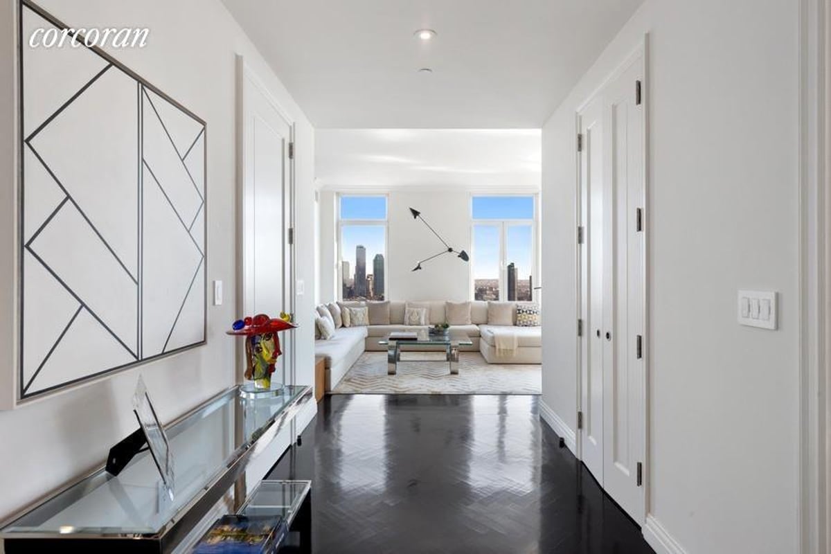 Photo for Grand Beekman - 400 East 51St Street Condominium in Midtown East, Manhattan