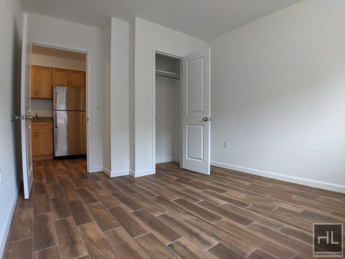 Beautiful one bedroom apartment by Broadway Astoria Rental NYC Real