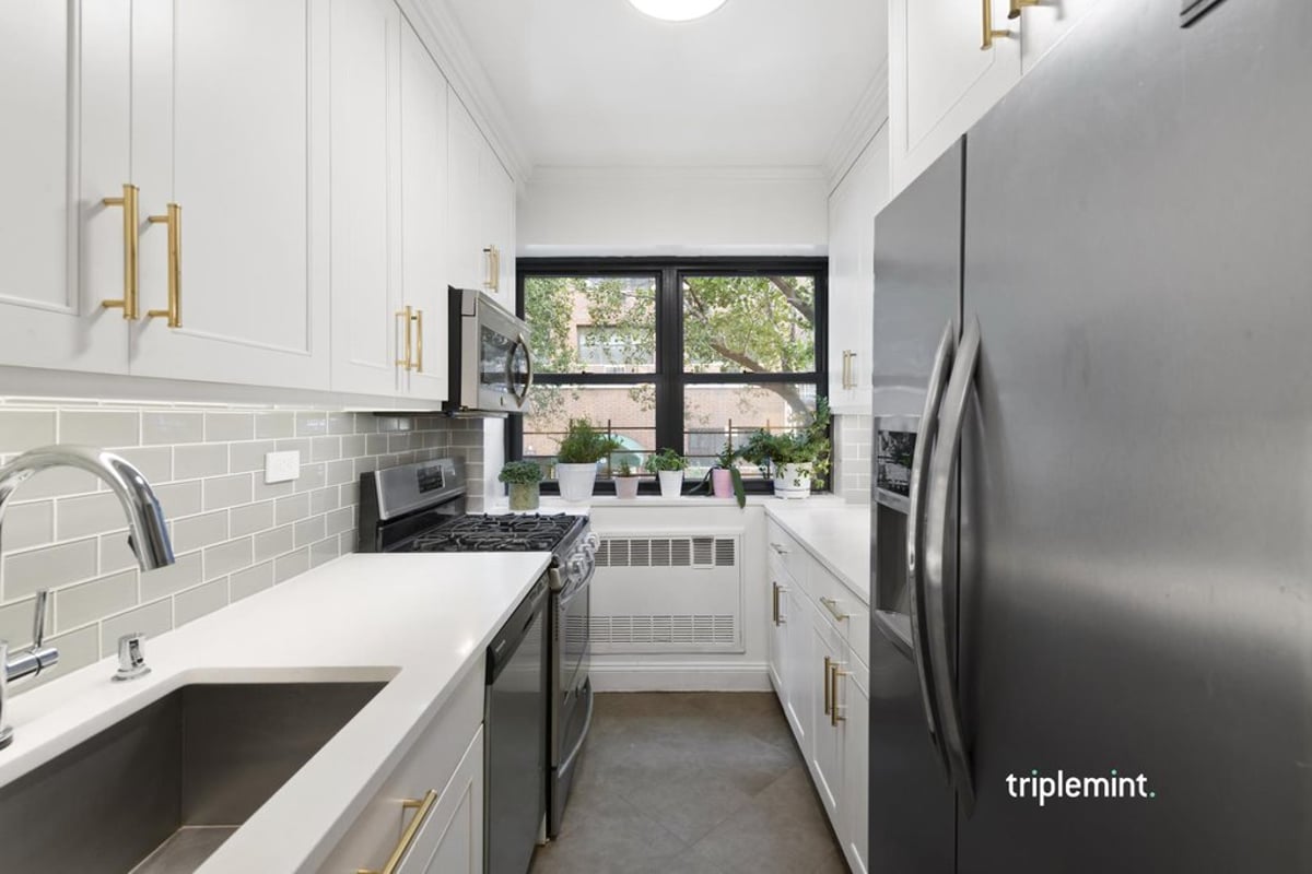 Photo for 181 East 73rd Street - 181 East 73rd Street Cooperative in Upper East Side, Manhattan