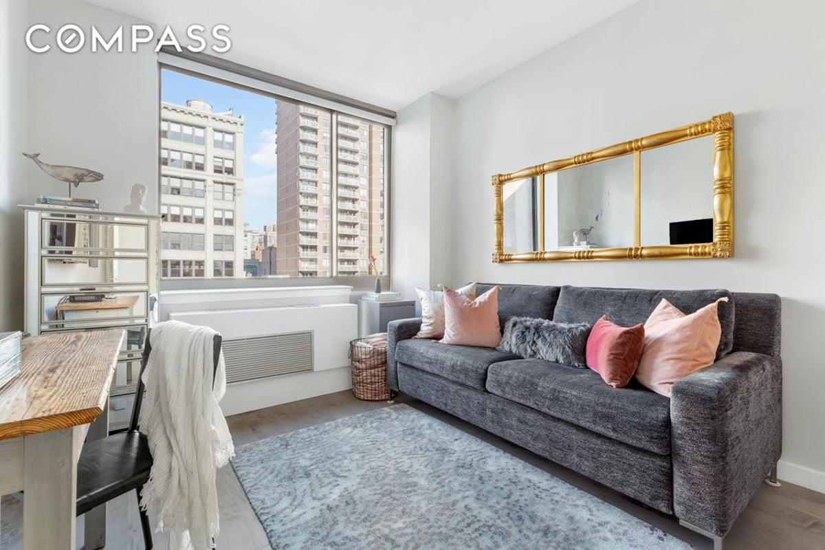 Photo for Crossing 23rd - 121 East 23rd Street Condominium in Gramercy Park, Manhattan