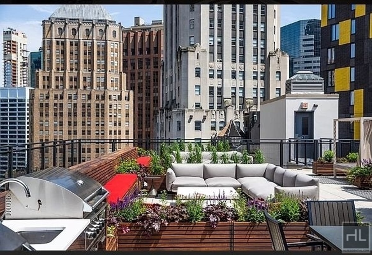 Photo for The Broad Exchange Building - 25 Broad Street Condominium in Financial District, Manhattan