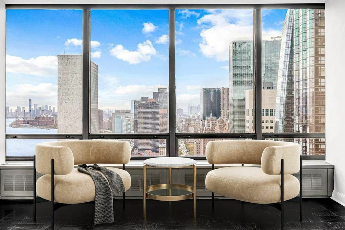 Photo for United Nations Plaza - 870 United Nations Plaza Cooperative in Midtown East, Manhattan