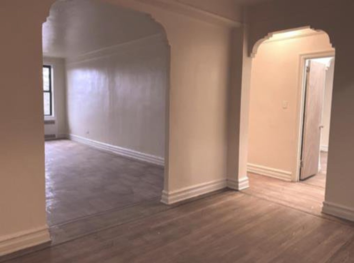 Photo for 150 East 18 Street - 150 East18th Street Rental Building in Gramercy Park, Manhattan