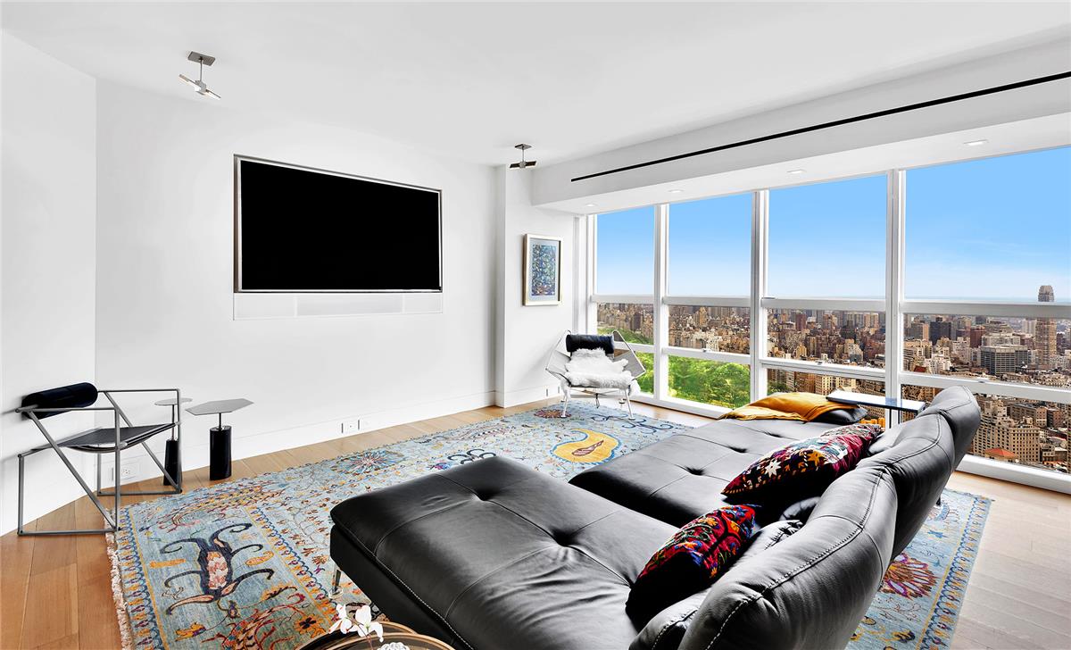 Photo for Metropolitan Tower - 146 West 57th Street Condominium in Midtown, Manhattan