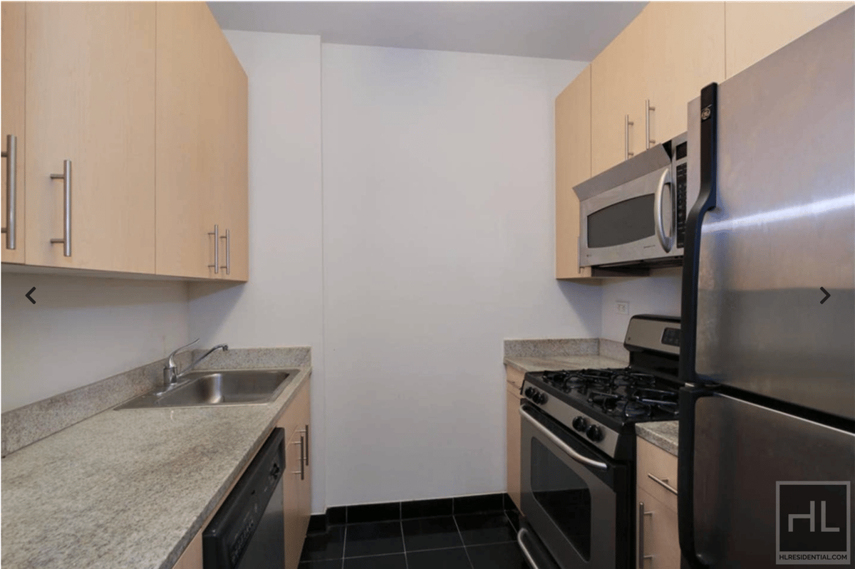 Photo for Moinian-90 Washington St. - 90 Washington Street Rental Building in Financial District, Manhattan