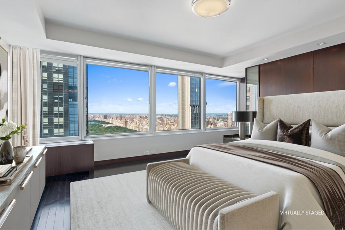 Photo for CitySpire - 150 West 56th Street Condominium in Midtown, Manhattan