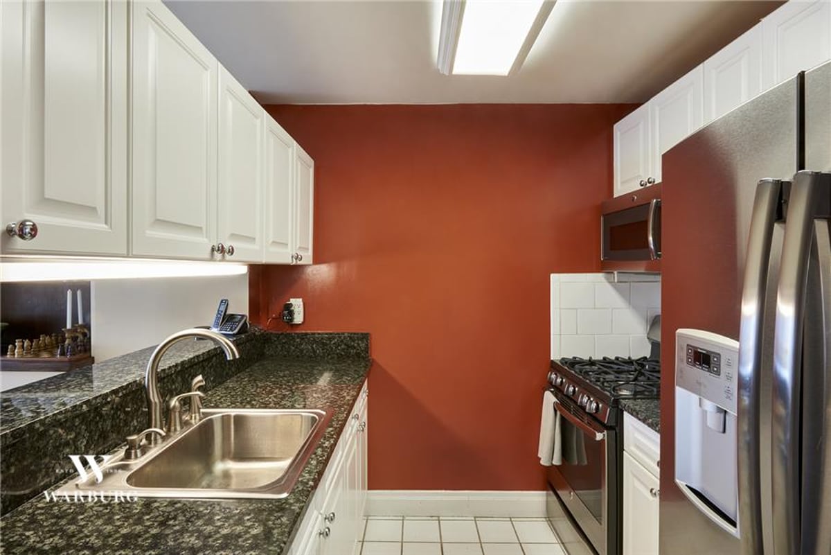 Photo for The Impala - 404 East 76th Street Condominium in Upper East Side, Manhattan