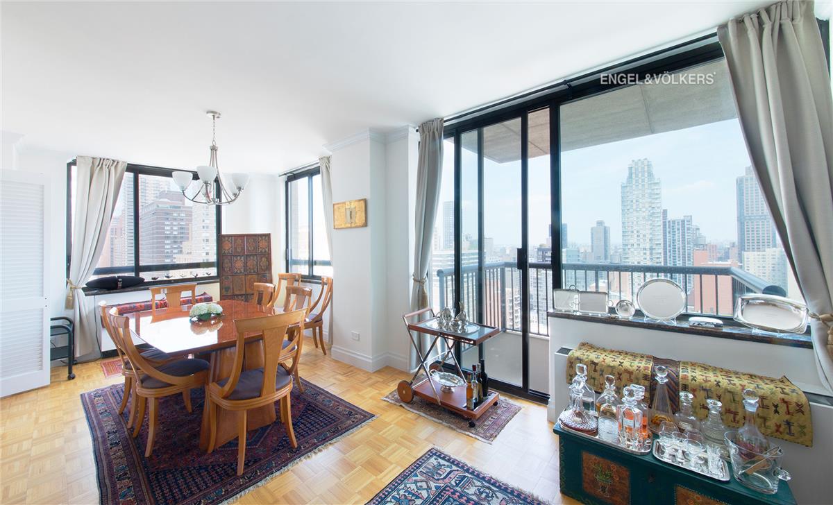Photo for Evans Tower Condominium - 171 East 84th Street Condominium in Upper East Side, Manhattan