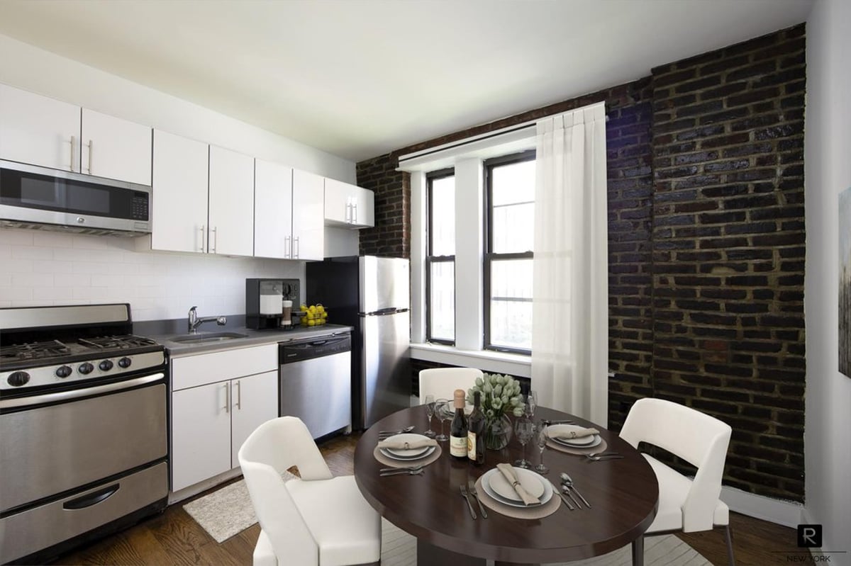 Photo for 83 BAXTER STREET - 83 Baxter Street Rental Building in Chinatown, Manhattan