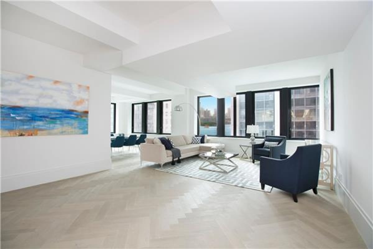 Photo for 101 Wall Street - 101 Wall Street Condominium in Financial District, Manhattan