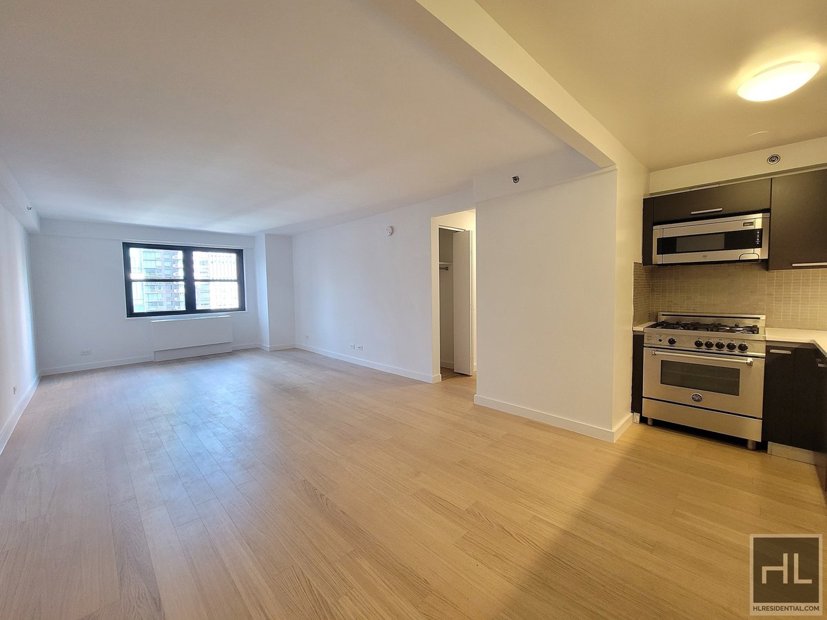 Photo for The Nash - 222 East 39th Street Rental Building in Murray Hill, Manhattan
