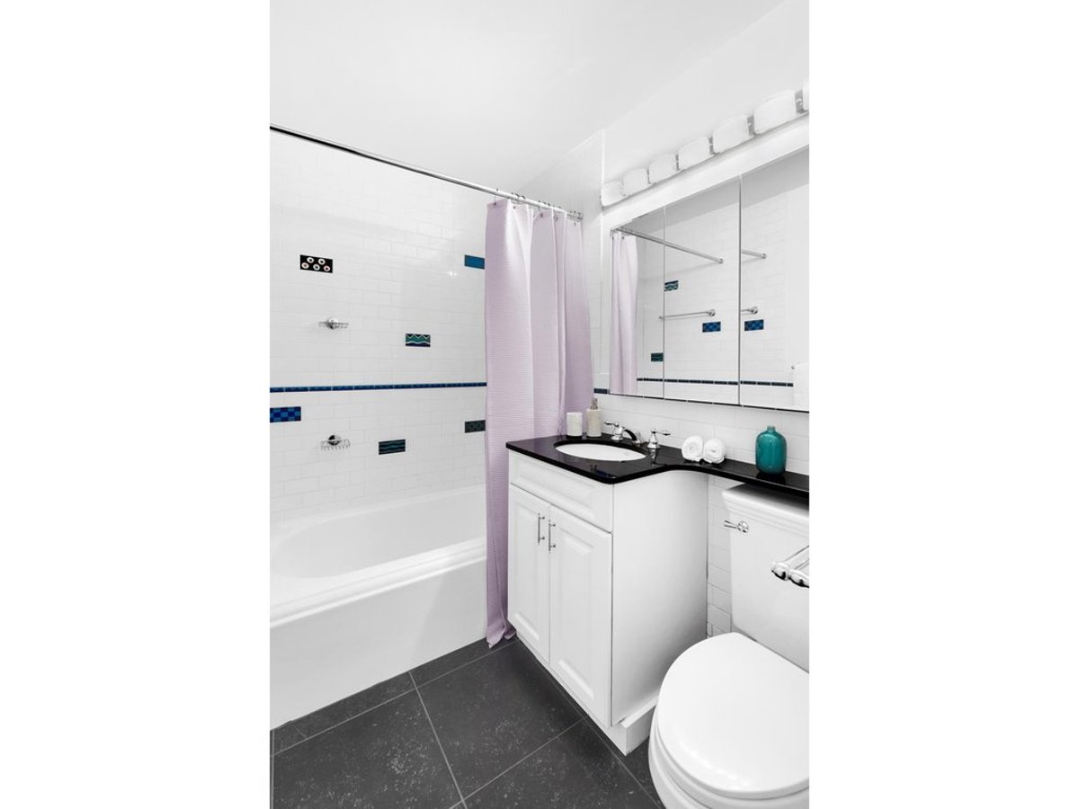 Photo for 345 East 86th Street - 345 East 86th Street Cooperative in Upper East Side, Manhattan