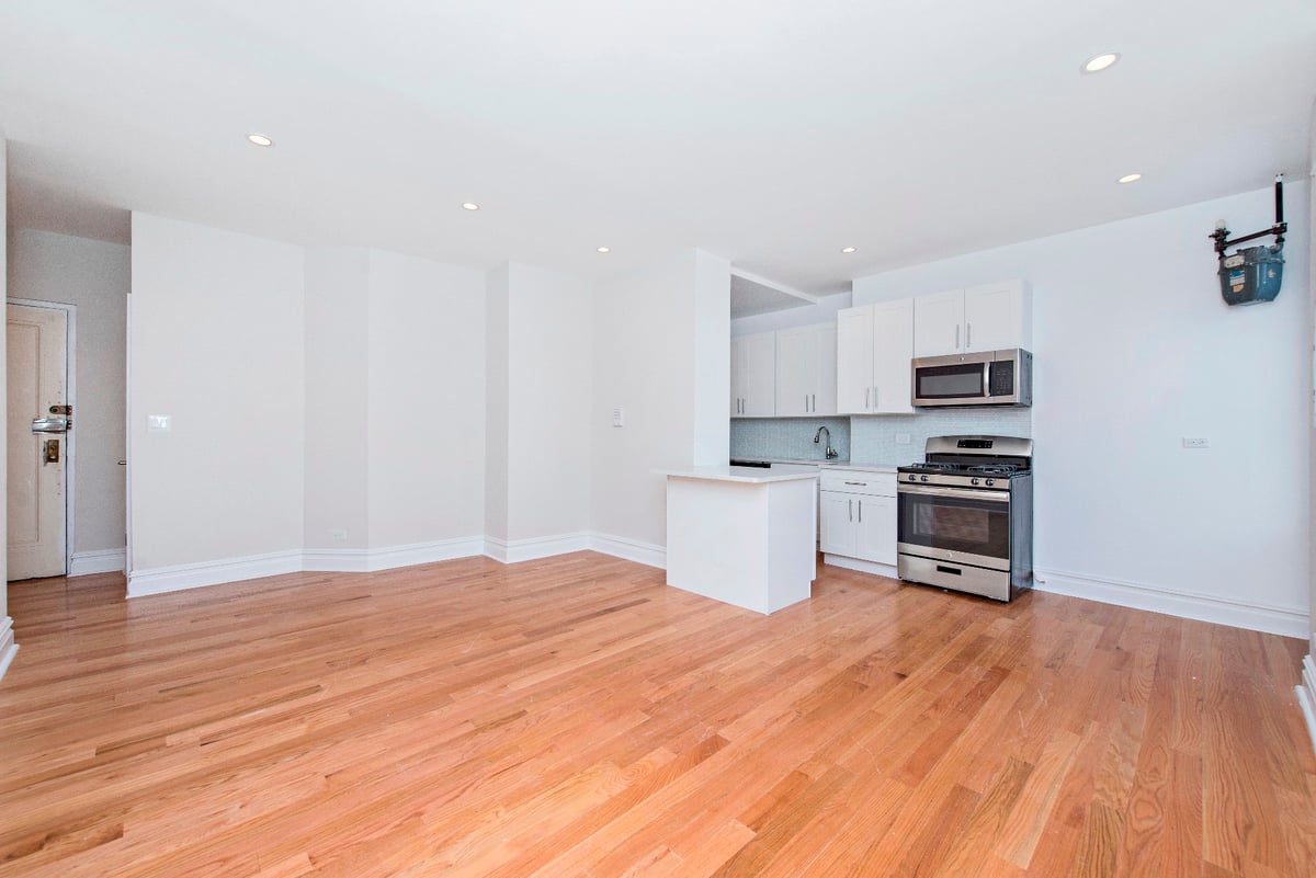 Photo for 725 RIVERSIDE DRIVE - 725 Riverside Drive Condominium in Harlem, Manhattan