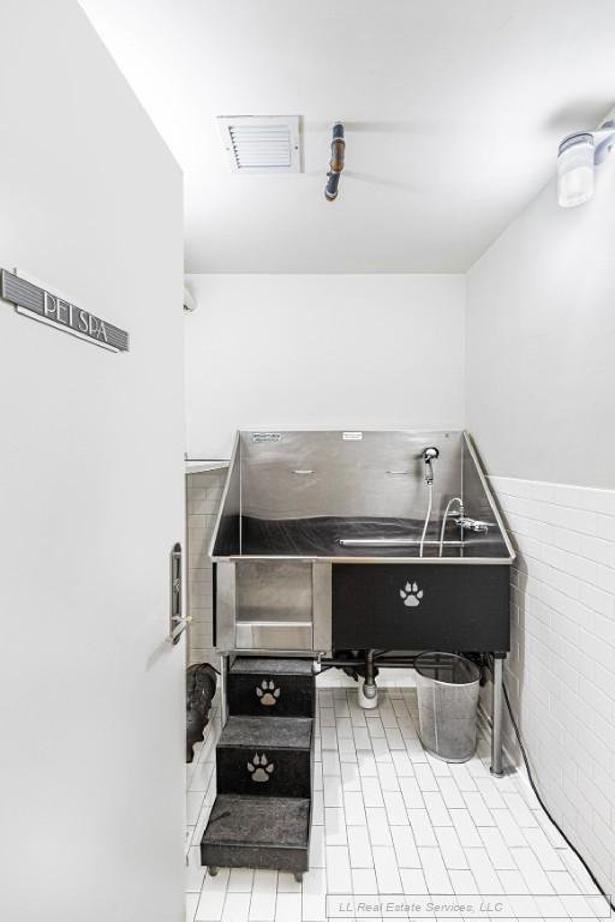 Photo for The Brewster - 21 West 86th Street Rental Building in Upper West Side, Manhattan