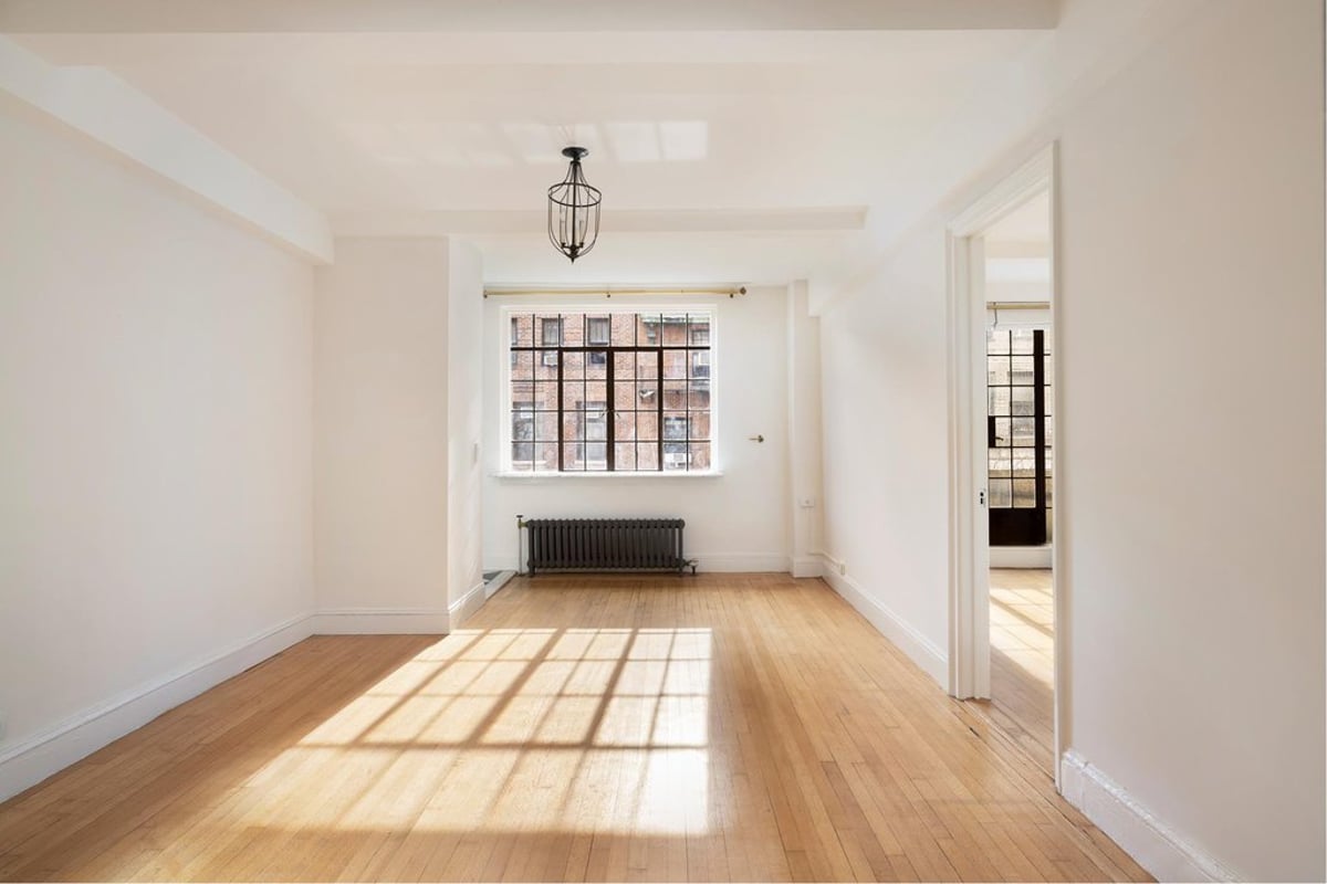 Photo for 81 IRVING PLACE - 81 Irving Place Cooperative in Gramercy Park, Manhattan