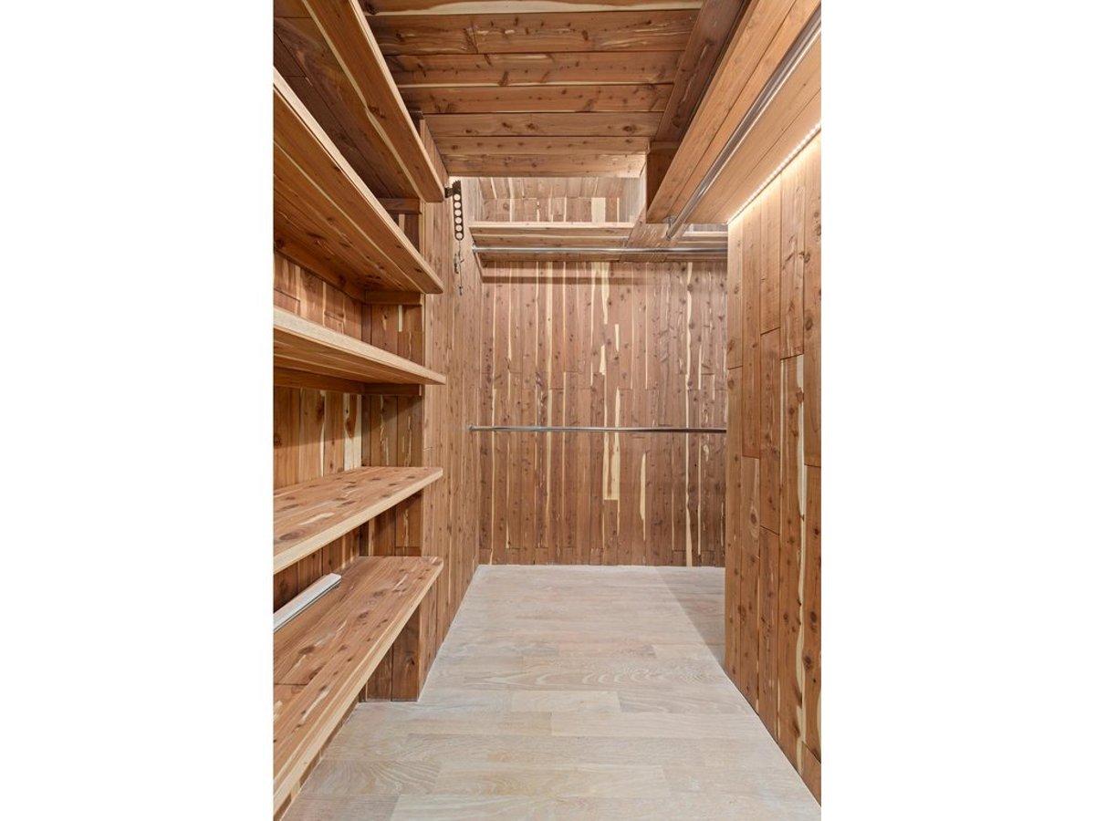 Photo for 750 Park Avenue - 750 Park Avenue Cooperative in Upper East Side, Manhattan