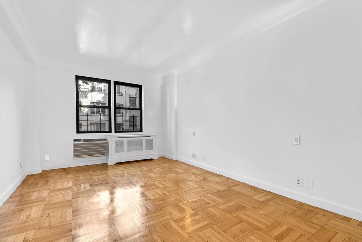 Photo for 345 East 52nd Street - 345 East 52nd Street Cooperative in Midtown East, Manhattan