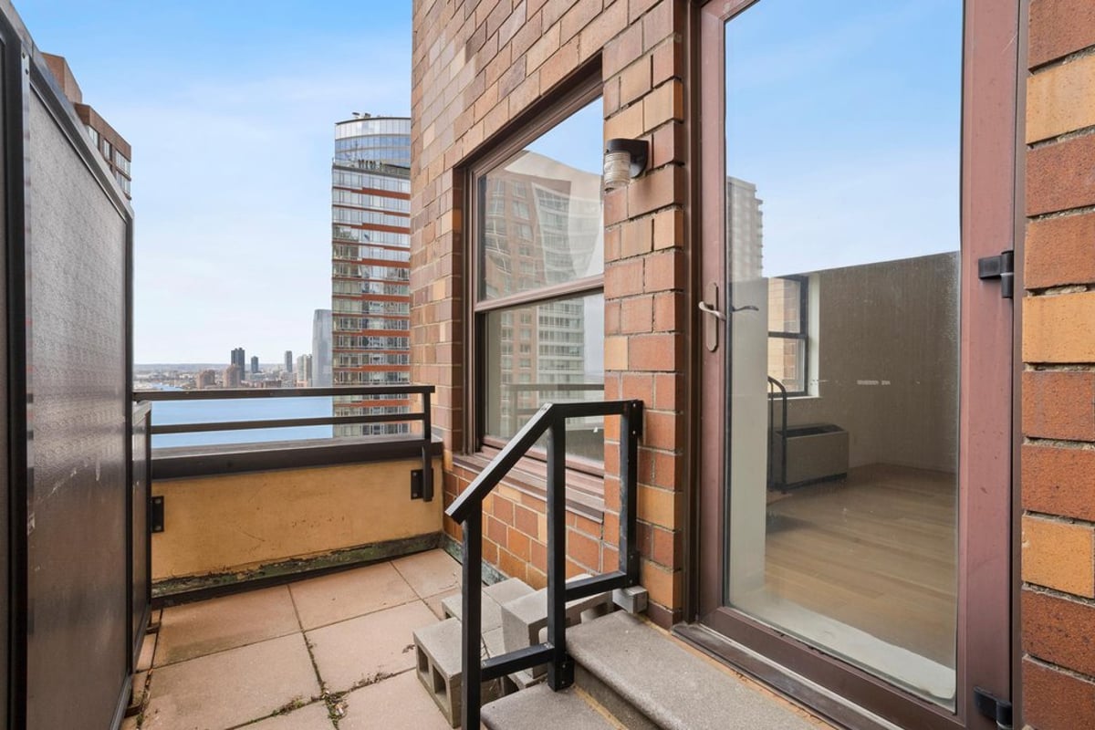 Photo for The Downtown Club - 20 West Street Condominium in Financial District, Manhattan