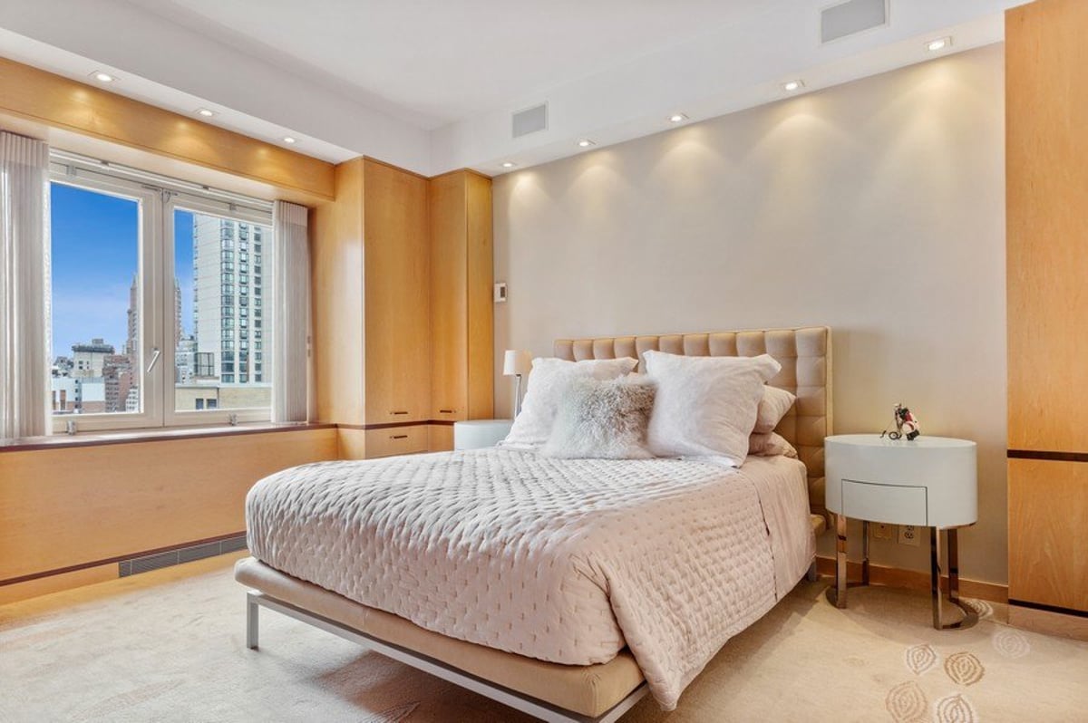 Photo for Newport East - 370 East 76th Street Cooperative in Lenox Hill, Manhattan