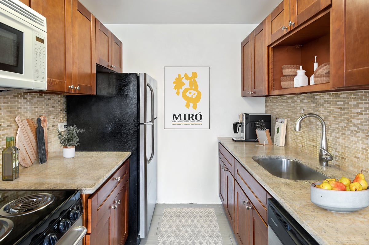 Photo for Herald Towers NYC - 50 West 34th Street Rental Building in Midtown, Manhattan
