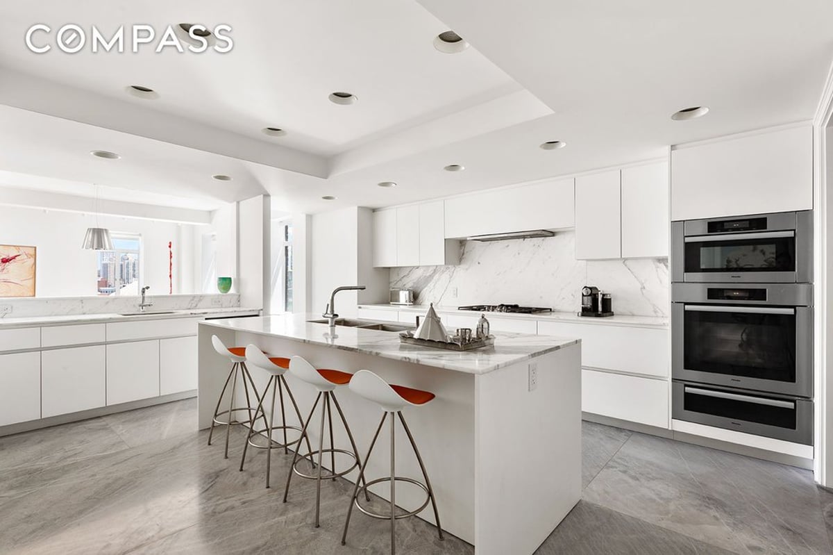 Photo for 737 Park Avenue - 737 Park Avenue Condominium in Upper East Side, Manhattan