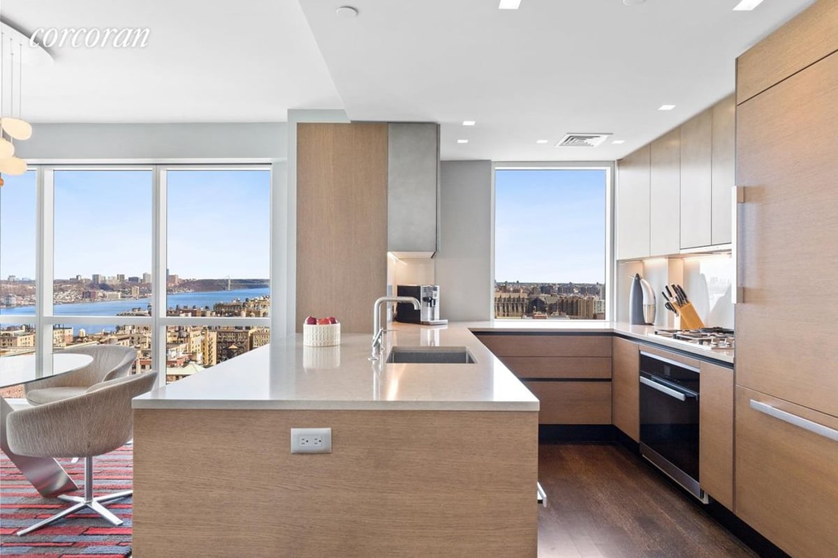 Photo for Ariel East - 2628 Broadway Condominium in Upper West Side, Manhattan