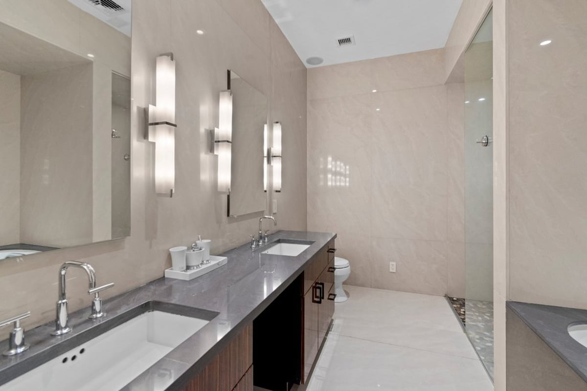 Photo for 42 ANN STREET - 42 Ann Street Condominium in Financial District, Manhattan