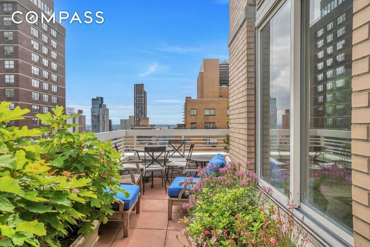 Photo for The Gotham - 170 East 87th Street Condominium in Upper East Side, Manhattan