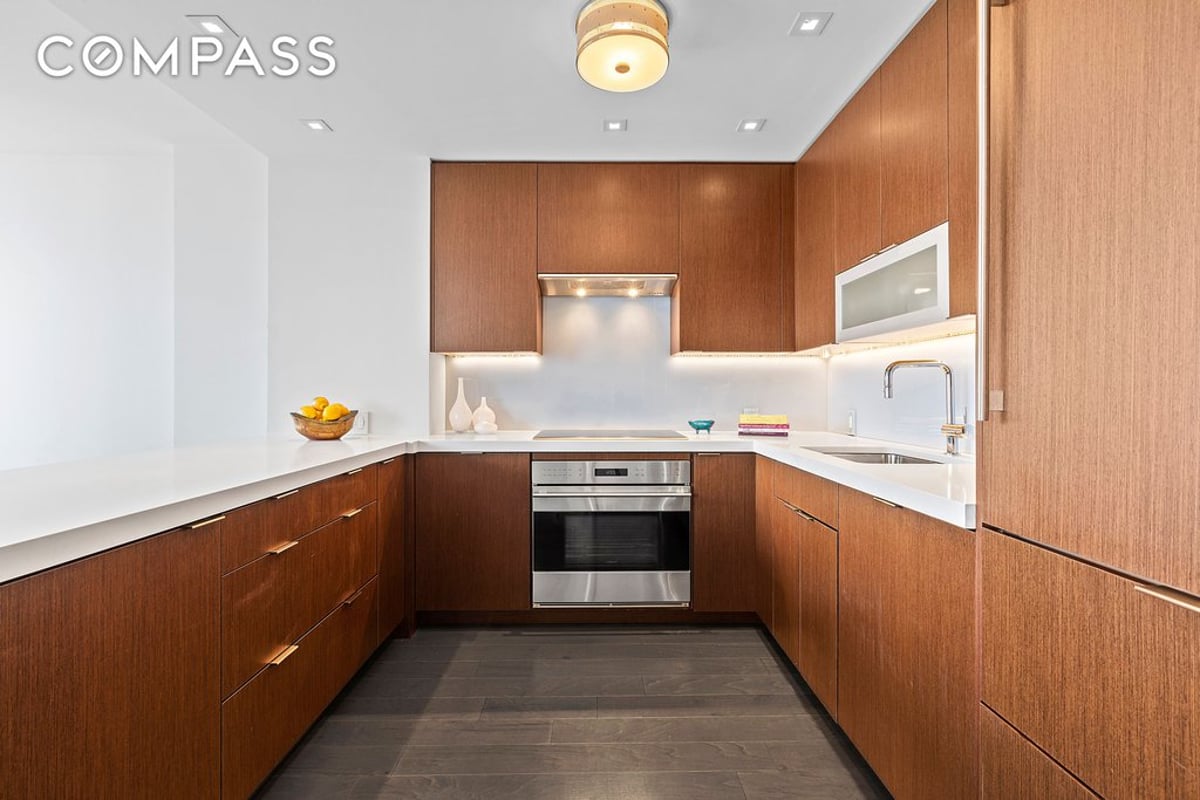 Photo for Grosvenor House - 22 West 15th Street Condominium in Greenwich Village, Manhattan