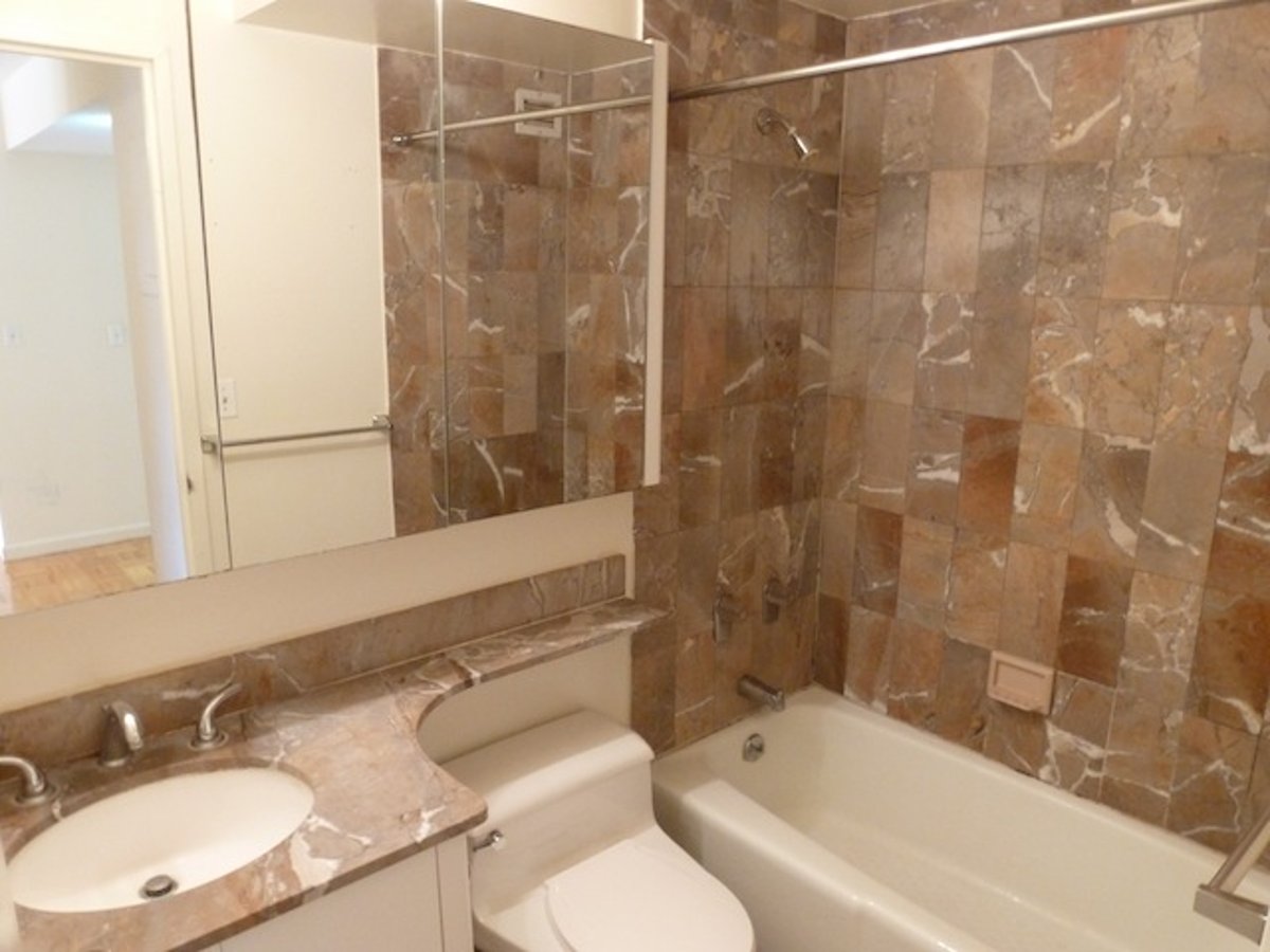 Photo for The Bromley - 225 West 83rd Street Condominium in Upper West Side, Manhattan