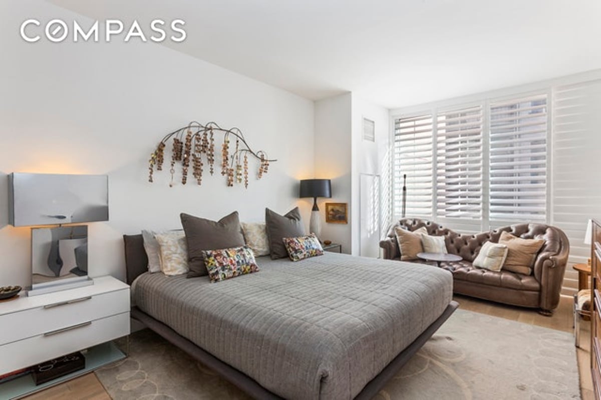 Photo for 540 West - 540 West 49th Street Condominium in Midtown West, Manhattan