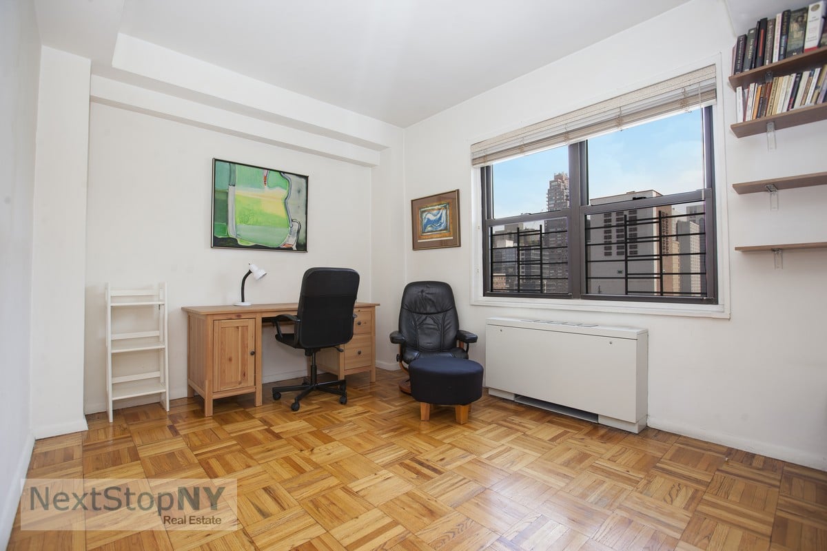 Photo for The Mayfair - 301 East 69th Street Condominium in Upper East Side, Manhattan