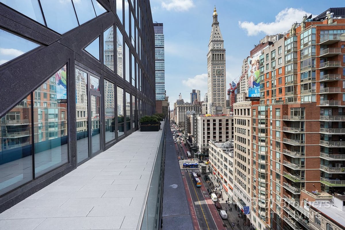 Photo for 121 E 22nd St - 121 East 22nd Street Condominium in Chelsea, Manhattan