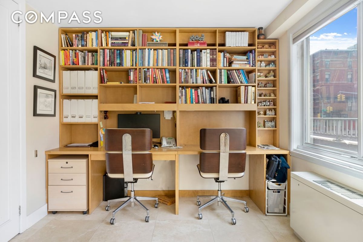 Photo for Fairmont Manor - 401 East 86th Street Cooperative in Upper East Side, Manhattan