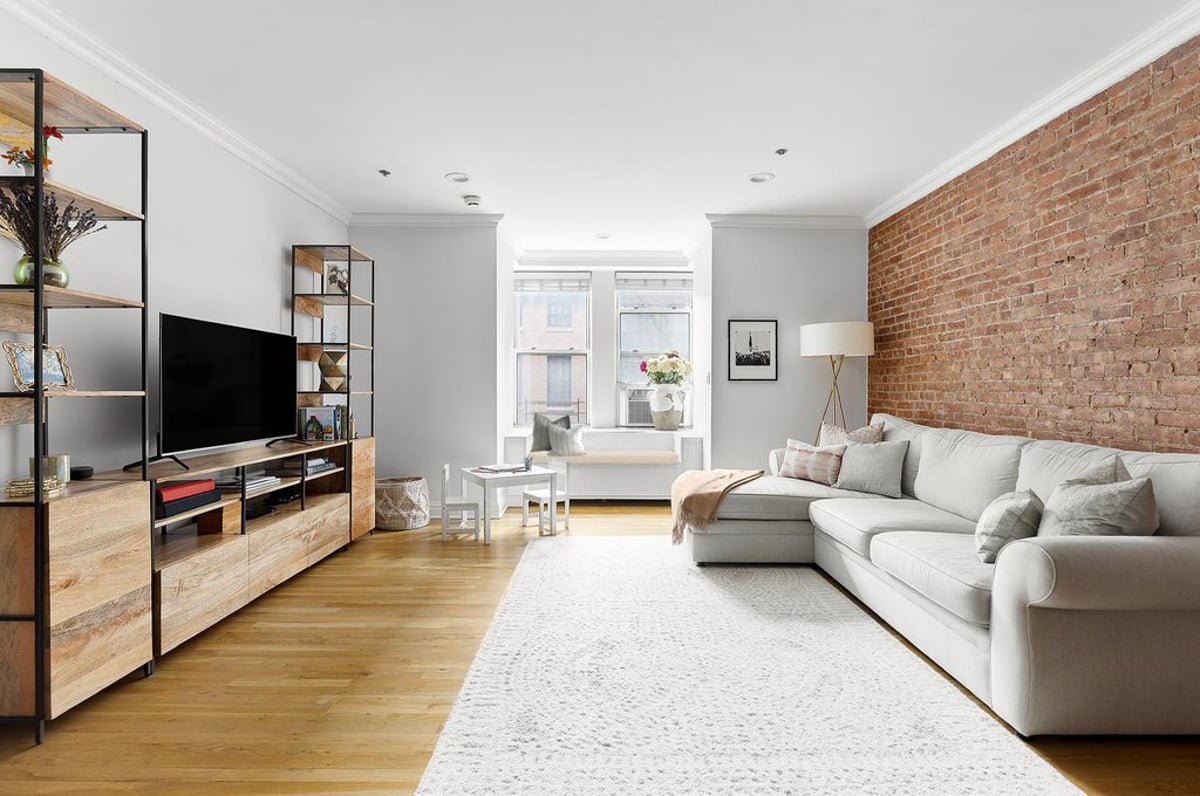 Photo for 60 PINEAPPLE STREET - 60 Pineapple Street Cooperative in Brooklyn Heights, Brooklyn