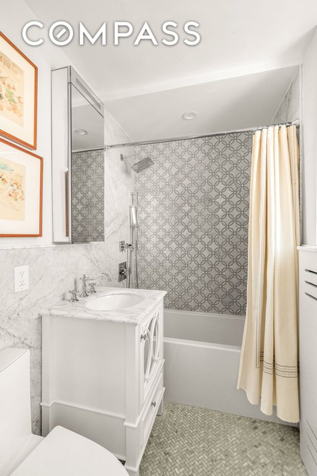 Photo for 49 EAST 86 STREET - 49 East 86th Street Cooperative in Upper East Side, Manhattan