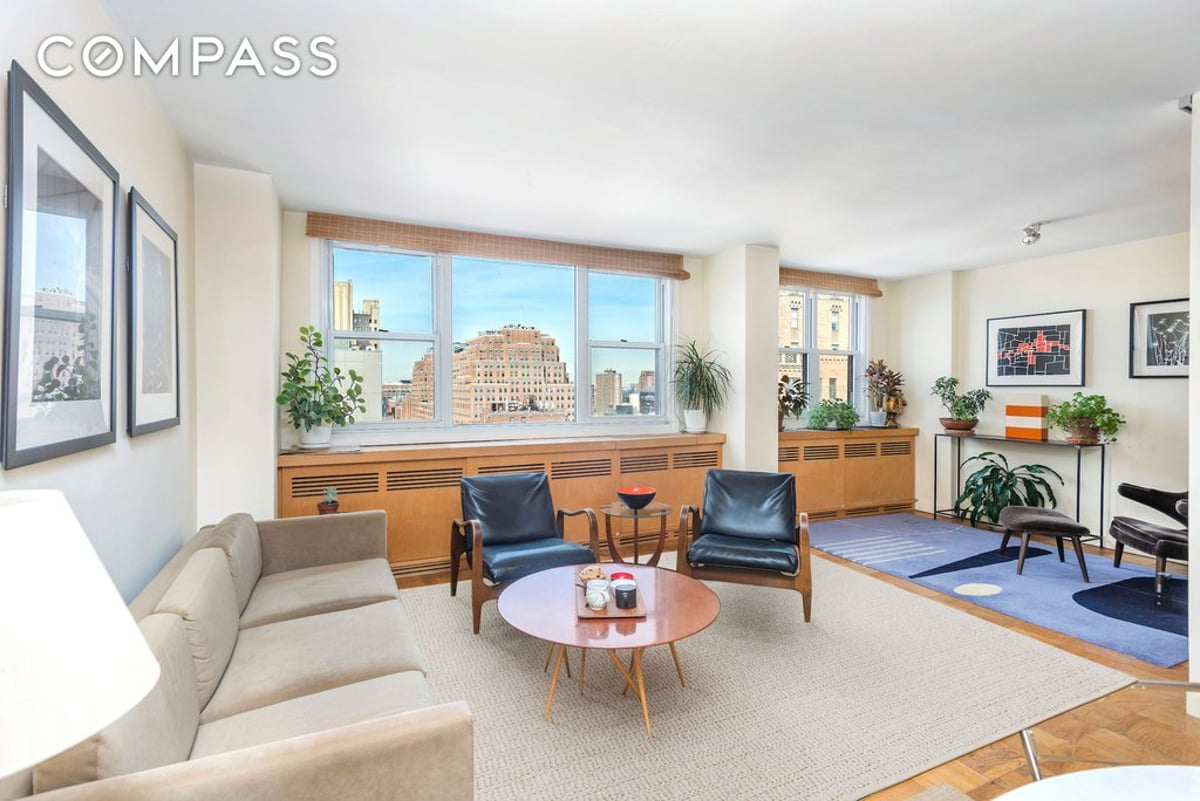 Photo for The Vermeer - 77 Seventh Avenue Cooperative in Chelsea, Manhattan