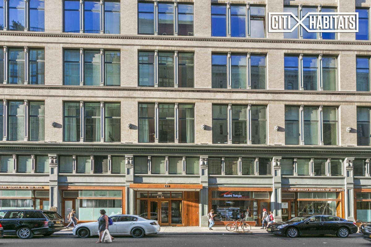 Photo for The Lion's Head Condominium - 121 West 19th Street Condominium in Chelsea, Manhattan