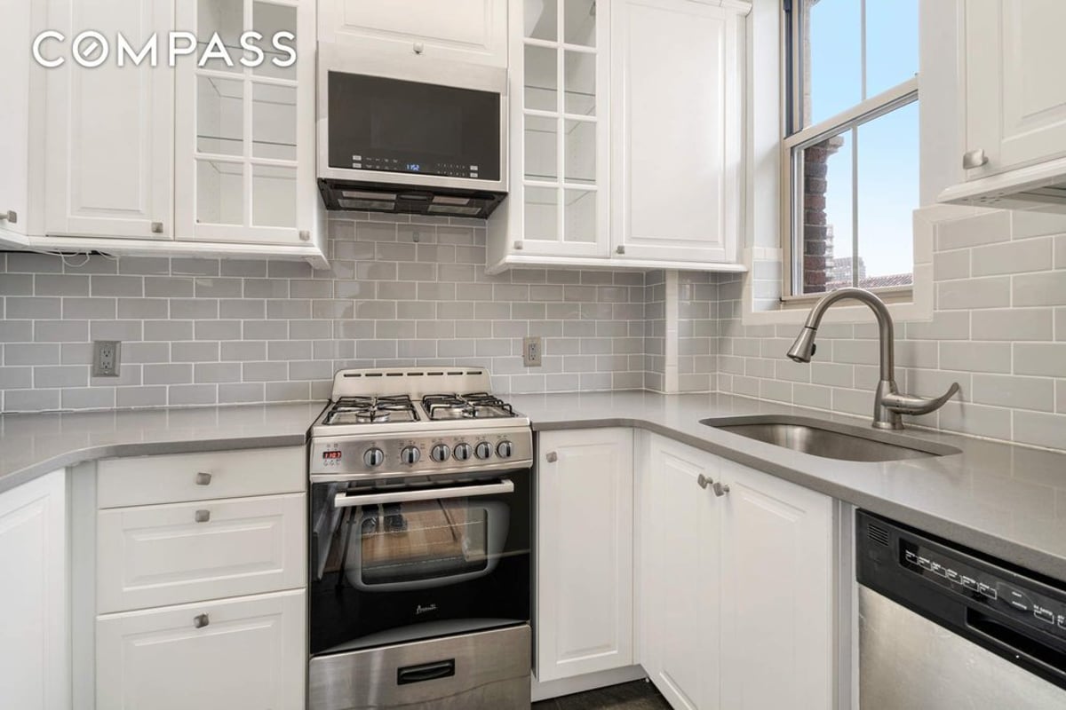 Photo for 170 West 74th Street - 170 West 74th Street Cooperative in Upper West Side, Manhattan