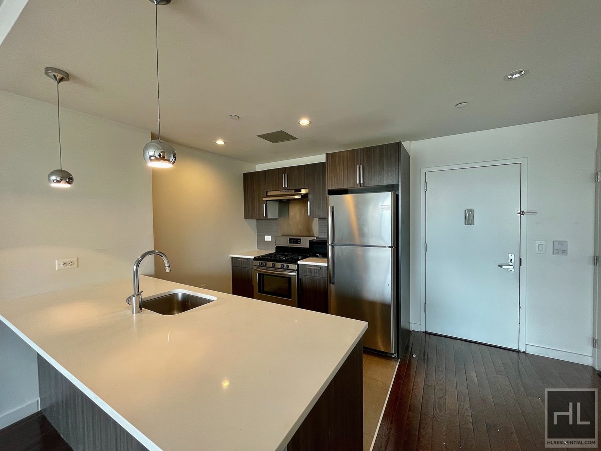 BROADWAY Rental NYC Real Estate Brokerage