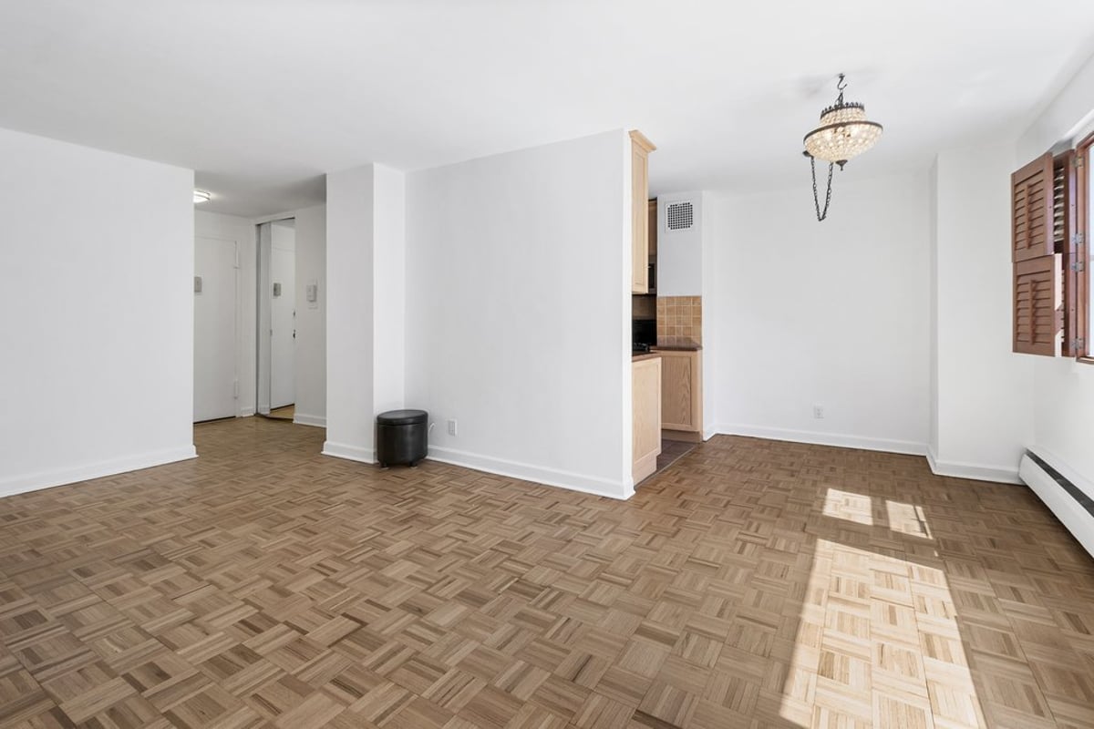 Photo for 446 East 86th Street - 446 East 86th Street Cooperative in Upper East Side, Manhattan