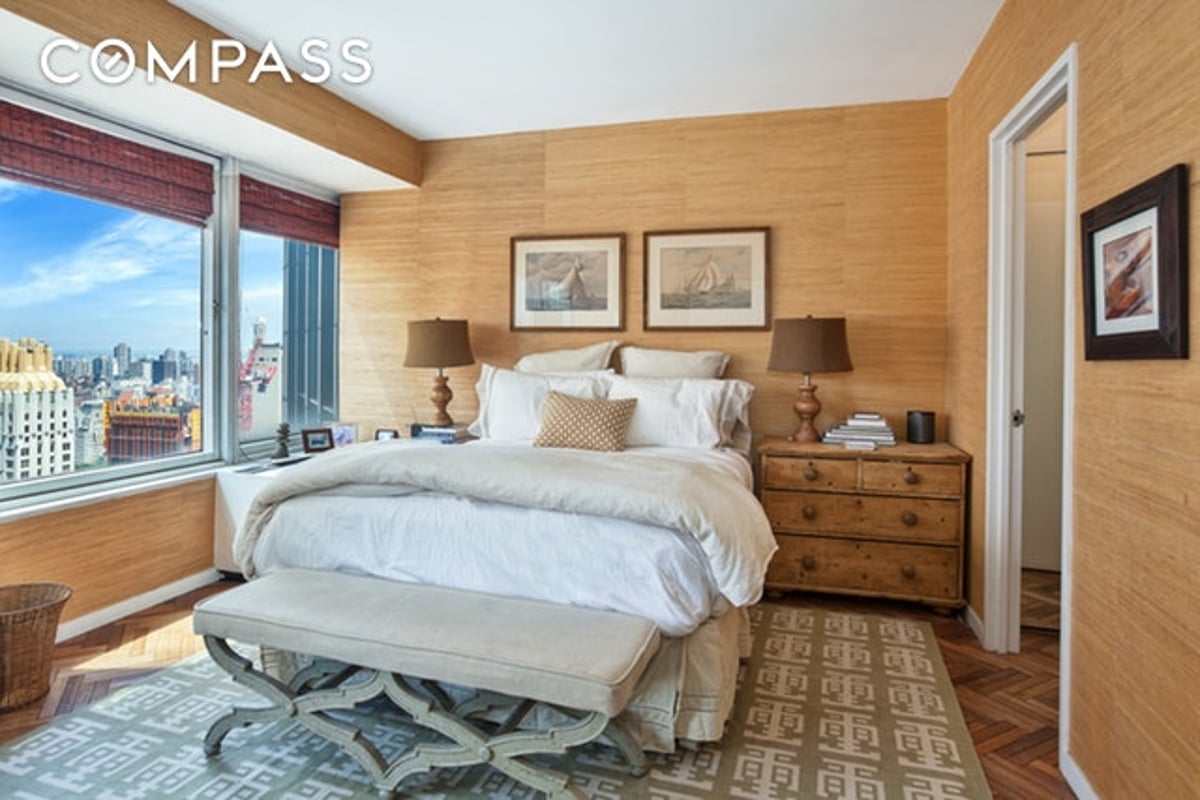 Photo for CitySpire - 150 West 56th Street Condominium in Midtown, Manhattan