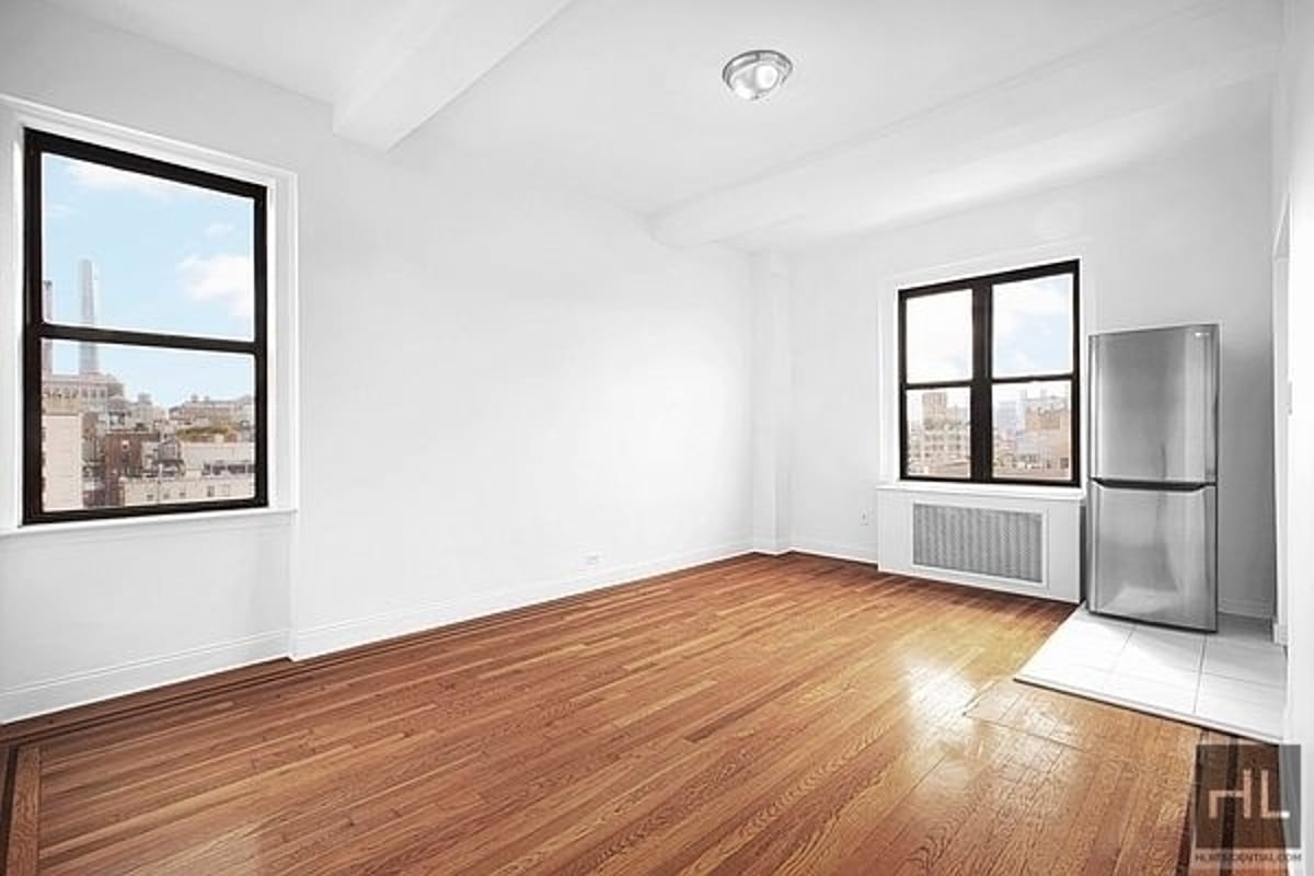 Photo for The Carteret - 208 West 23rd Street Rental Building in Chelsea, Manhattan