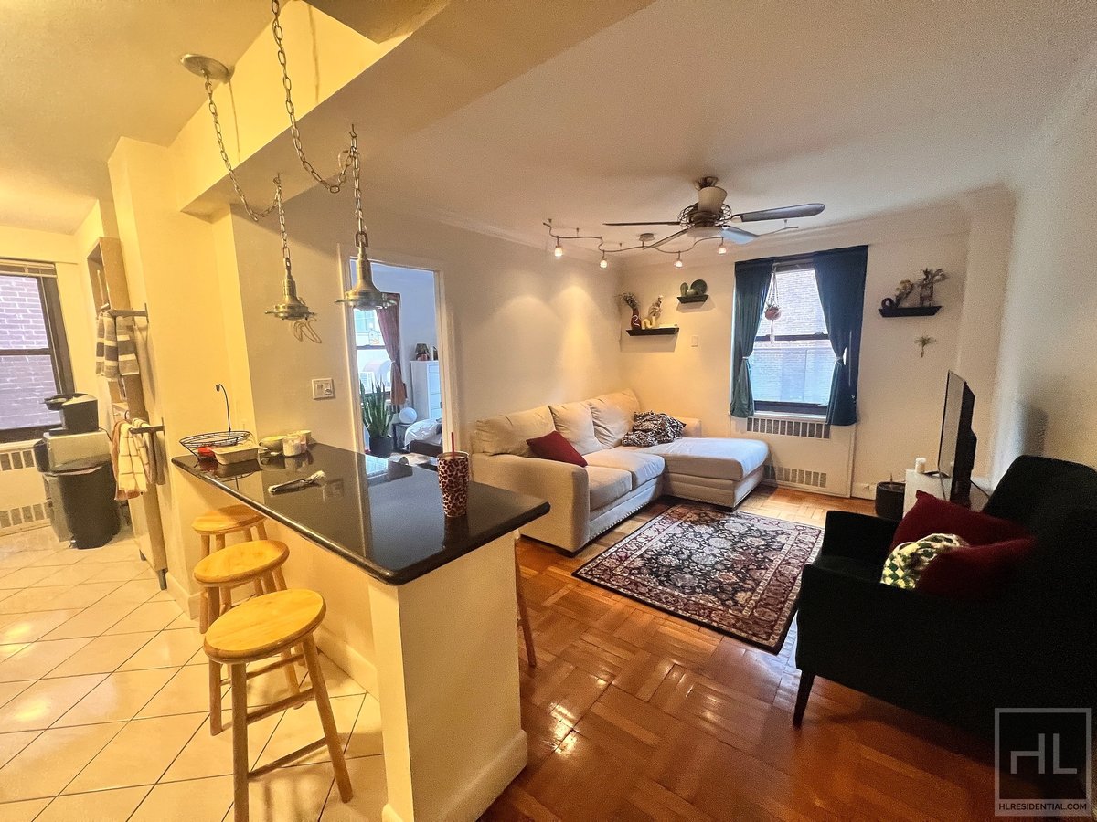 Photo for Lex 54 - 135 East 54th Street Condominium in Midtown East, Manhattan